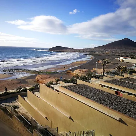 Alquilaencanarias Duplex Playa Del Medano Exterior photo